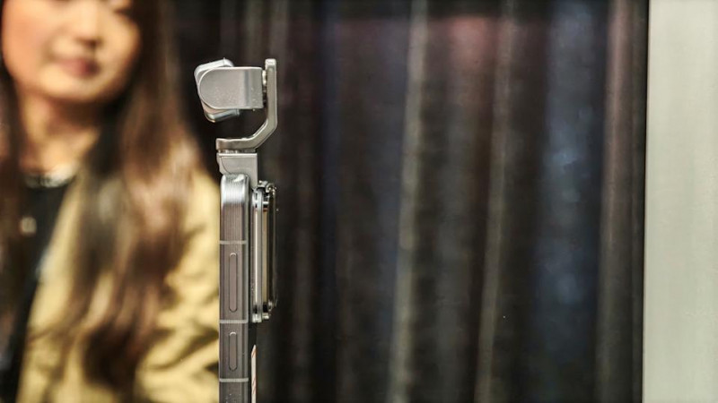 A closer look at Honor’s Robot Phone