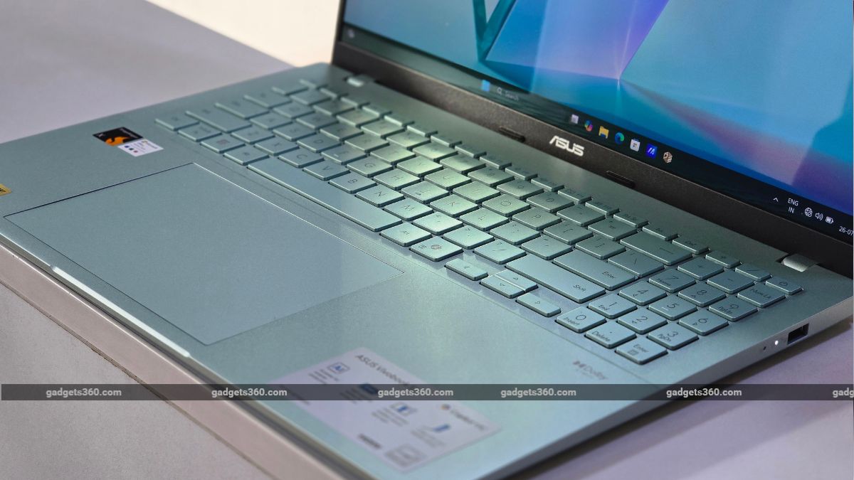 Asus Vivobook S16 (S3607QA) Review: More Screen, More Style, and More Stamina