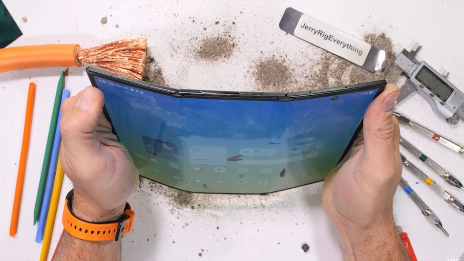 Samsung&rsquo;s Galaxy Z TriFold Display Breaks in Bend Test, Raising Durability Concerns